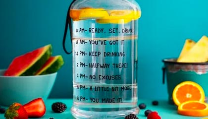 阿尔本还是佩雷兹？红牛圣诞前公布维斯塔潘队友